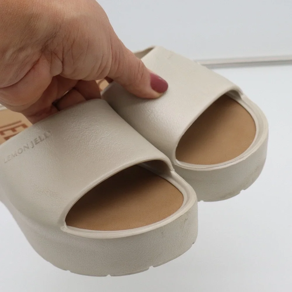 Lemon Jelly Sandals Womens 38 Sunny Platform Slide Beige Vegan Excellent